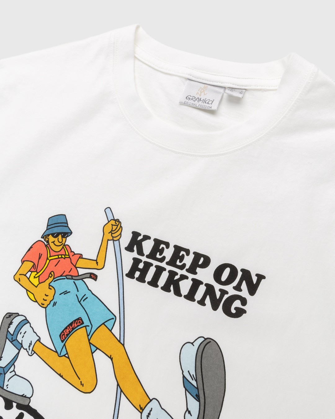 Gramicci – Keep On Hiking Tee White - T-shirts - White - Image 4