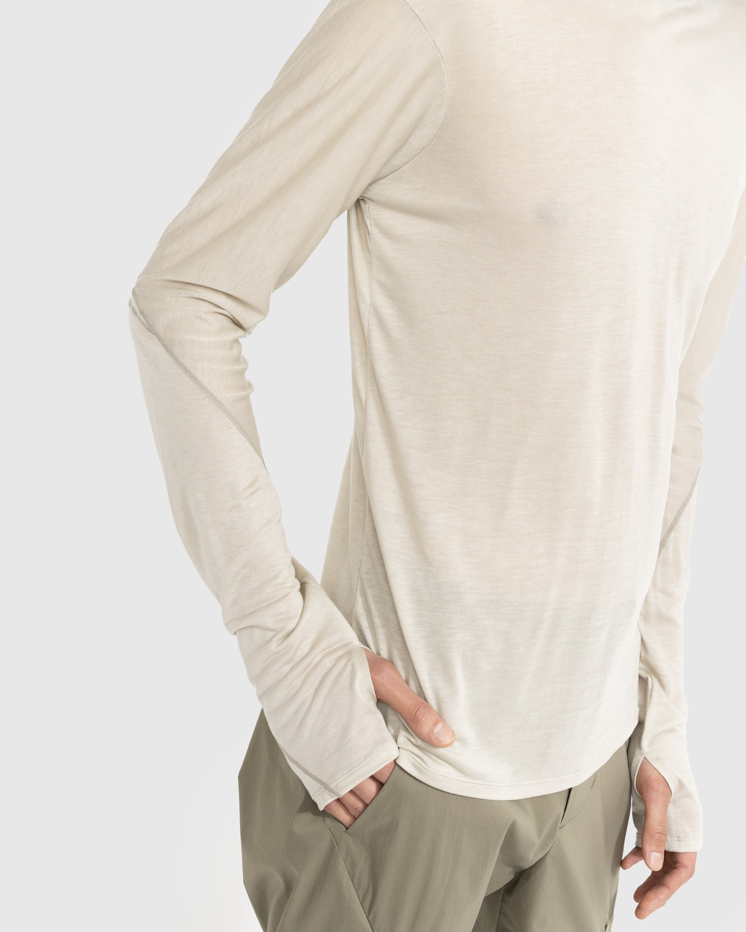 Post Archive Faction (PAF) – 5.0+ Longsleeve Right Oat - Longsleeves - Beige - Image 4