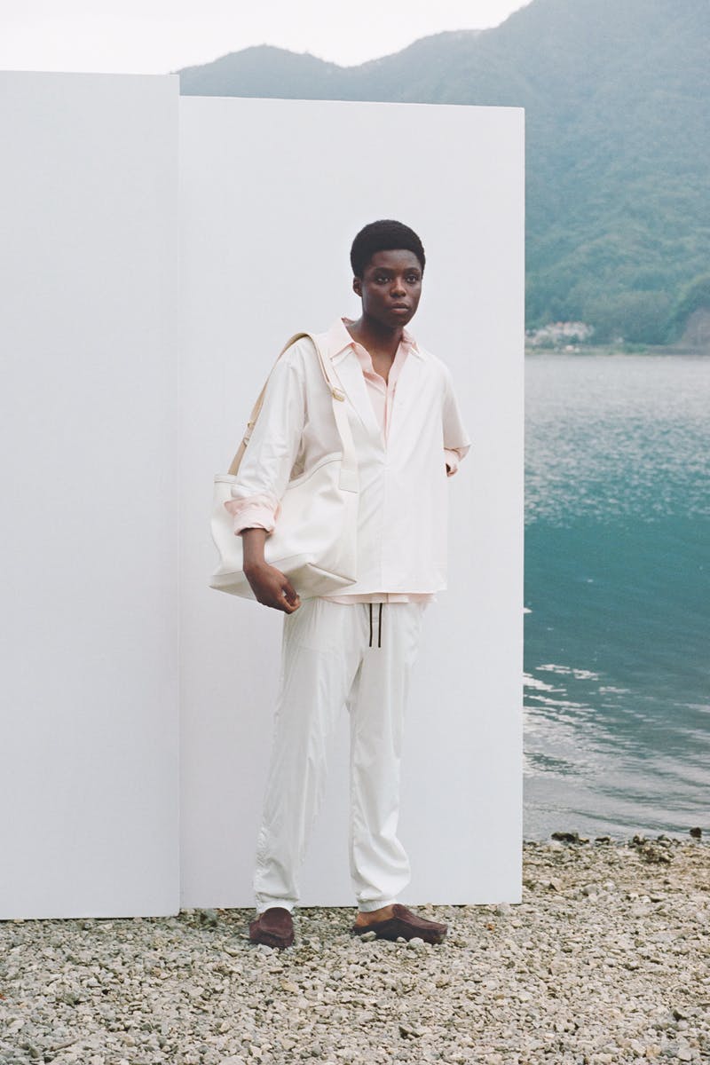 auralee-ss22-collection-new-balance-2002r (42)
