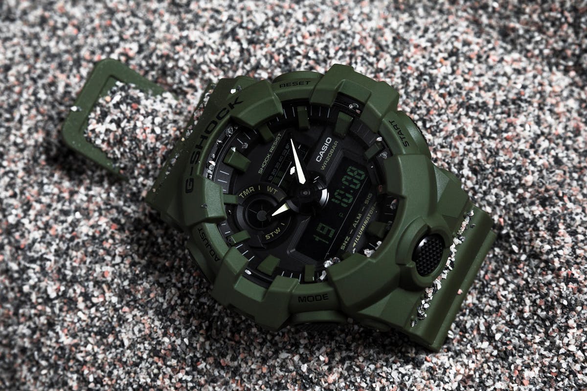 g-shock-ga700uc-watch-05