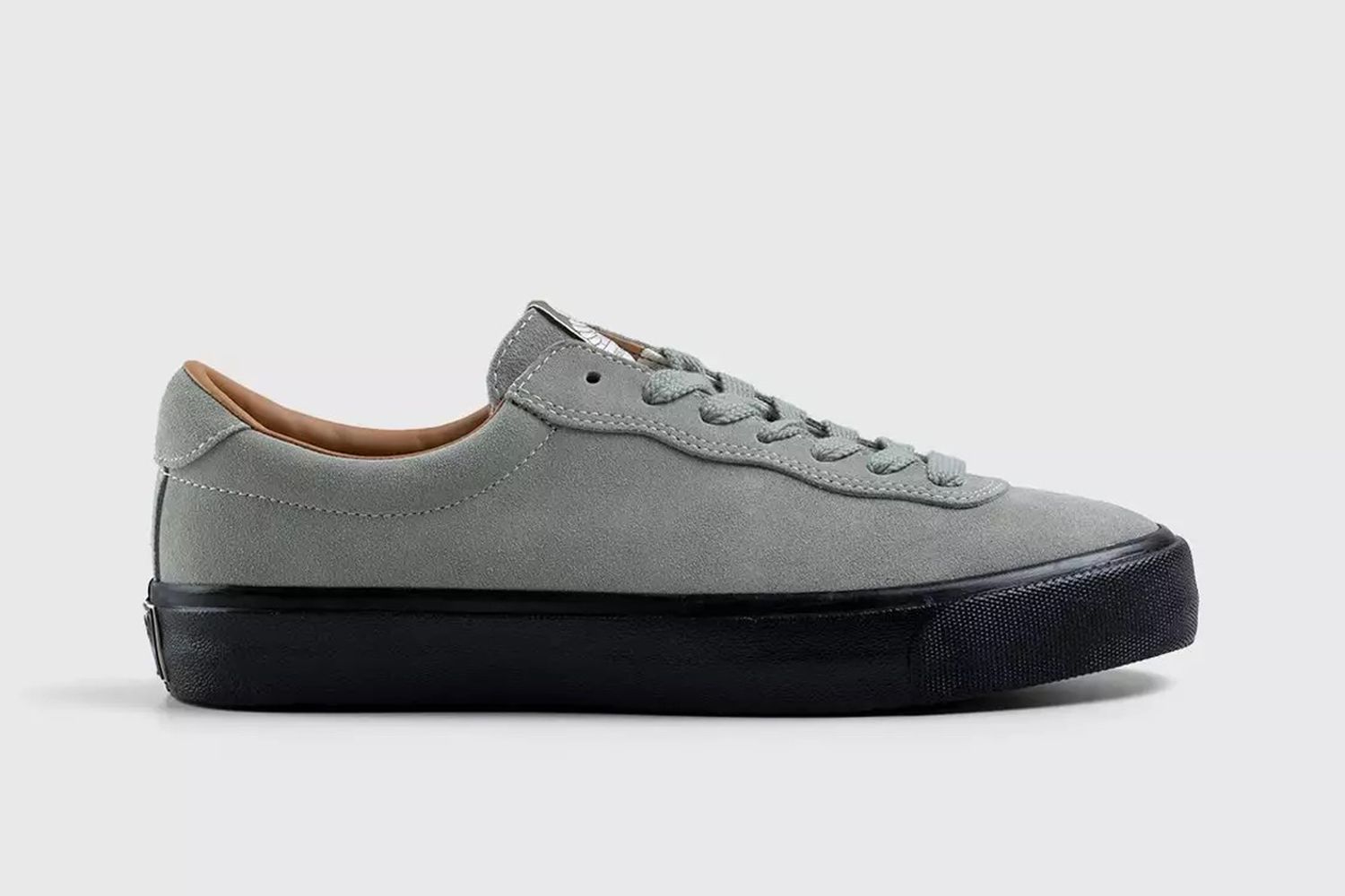 VM001 Suede Lo