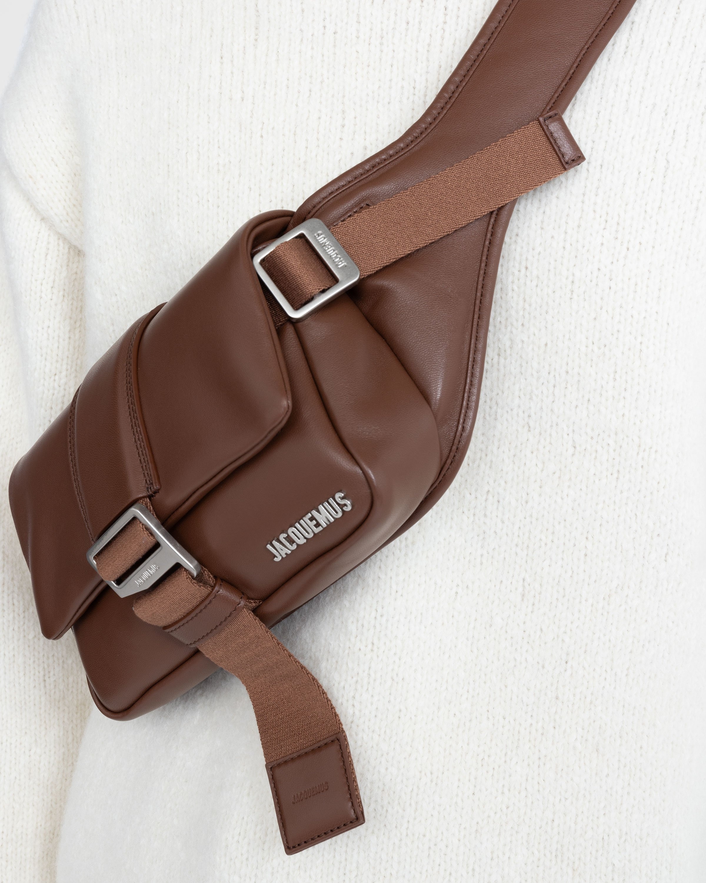 JACQUEMUS – La Banane Bambimou Brown - Bags - BROWN - Image 4