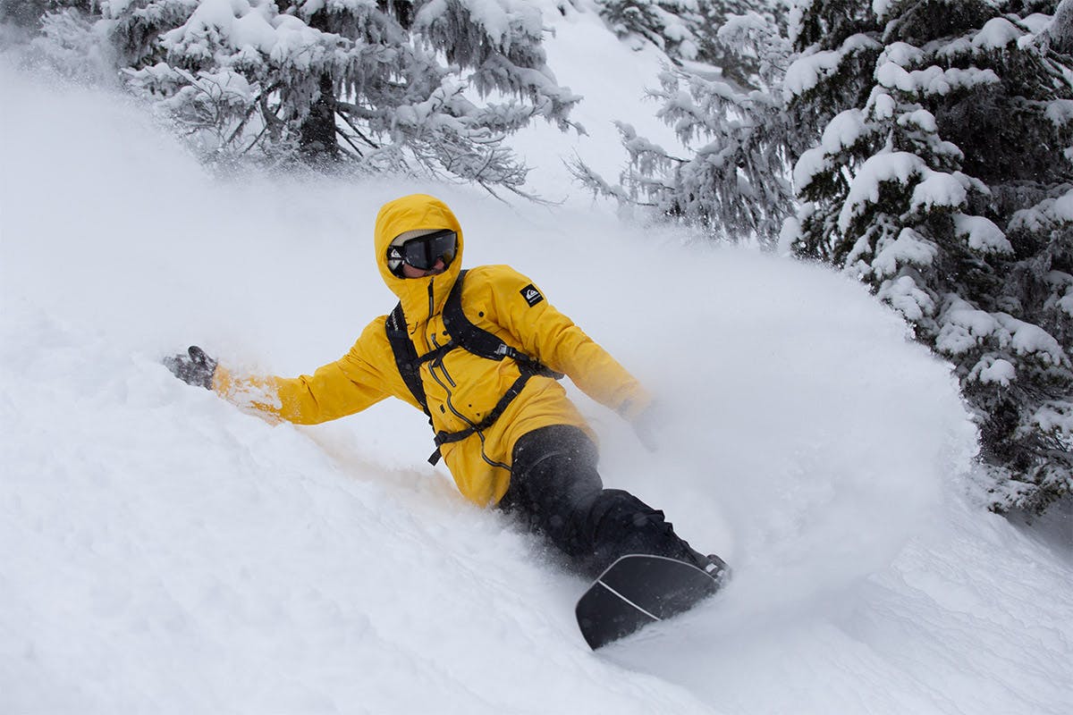 Quiksilver athlete Mathieu Crepel in the FW19 Quiksilver Spindye® Snow Jacket