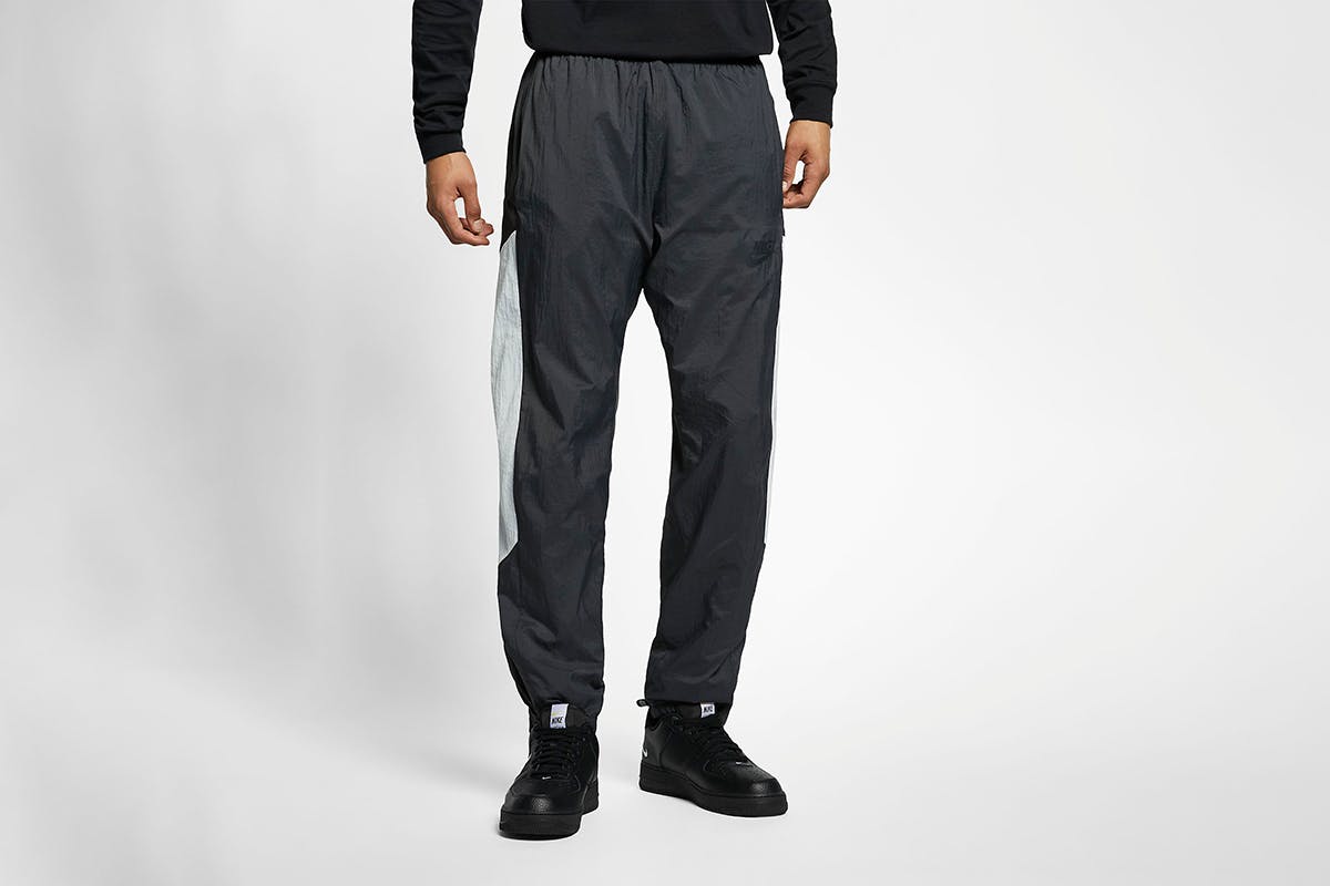 sportswear-woven-trousers-sLHW3d