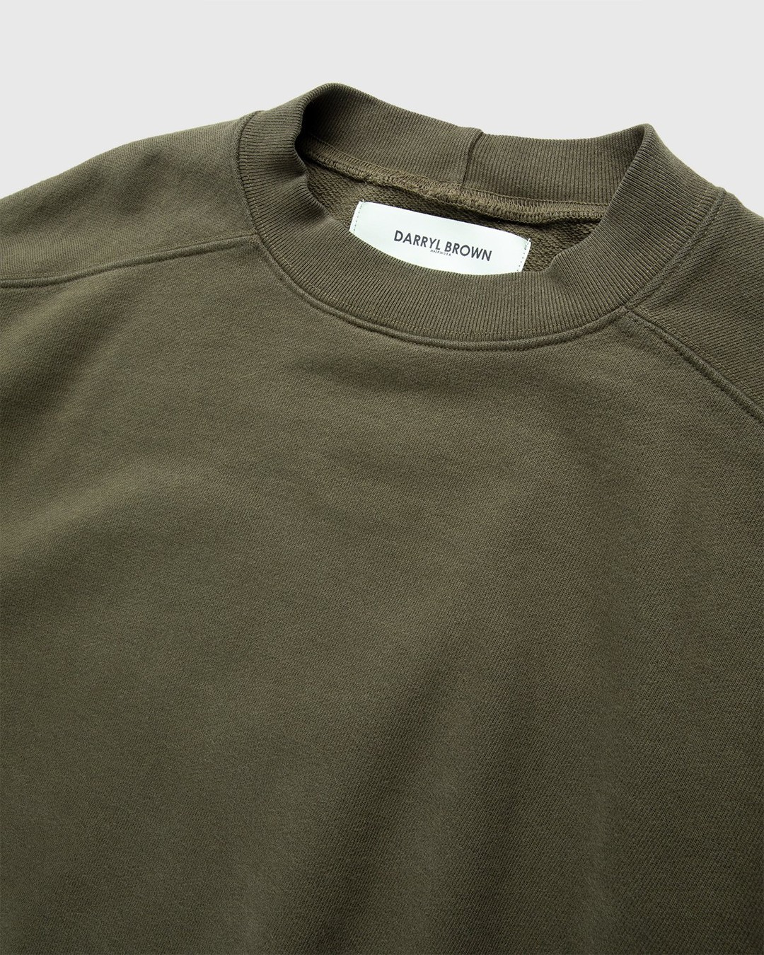 Darryl Brown – Crew Military Olive - Sweatshirts - Green - Image 3