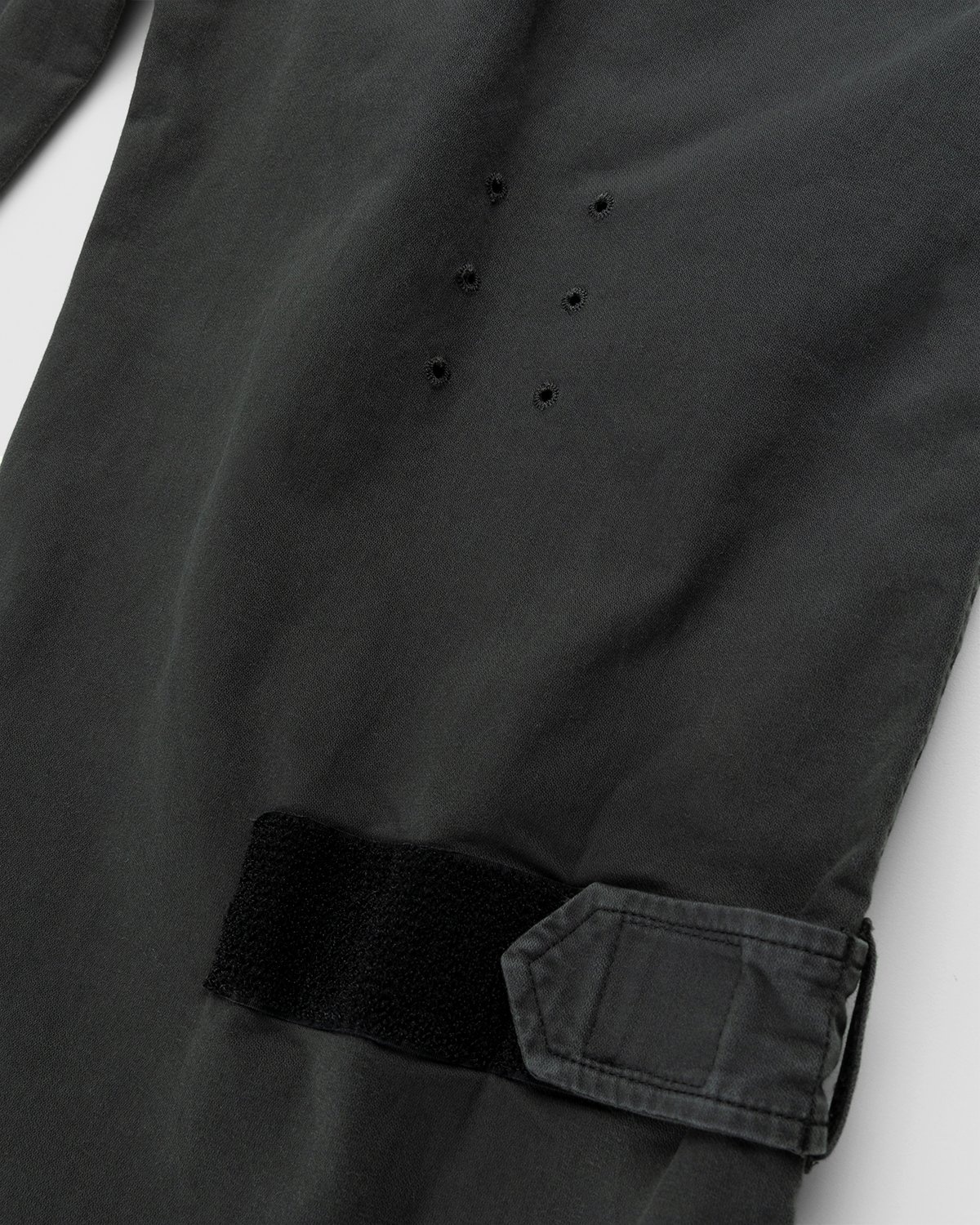 Acne Studios – Chevron Cargo Pants Anthracite Grey - Pants - Grey - Image 3