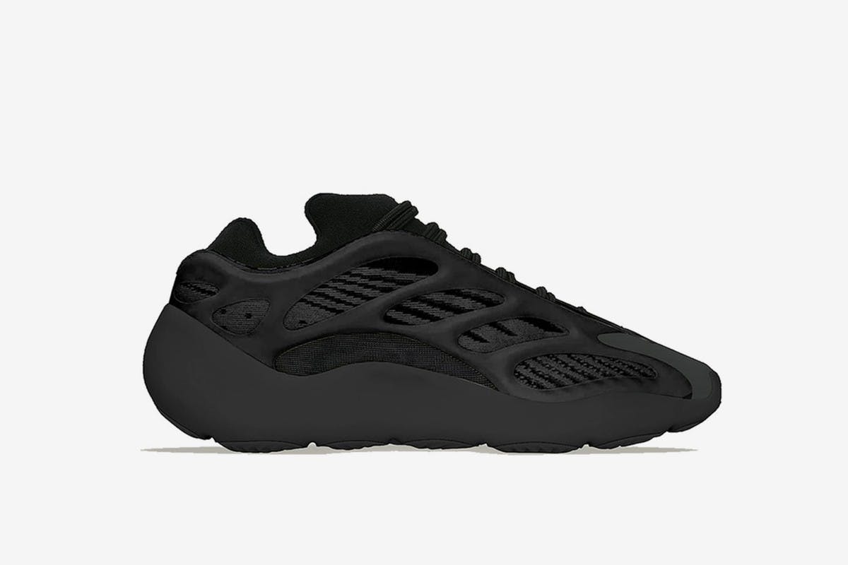 hoe valt yeezy 700