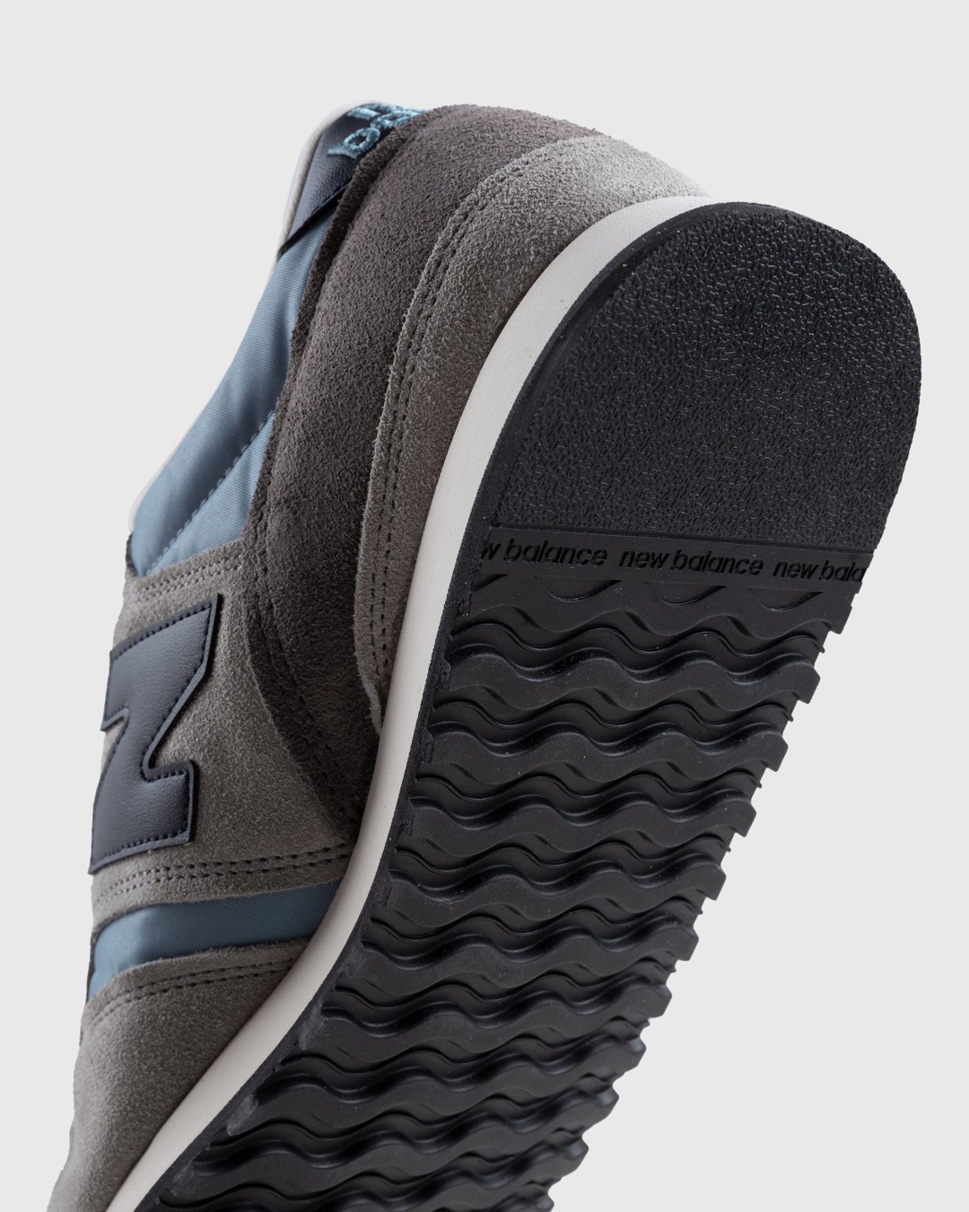 New balance shop azul marino 420
