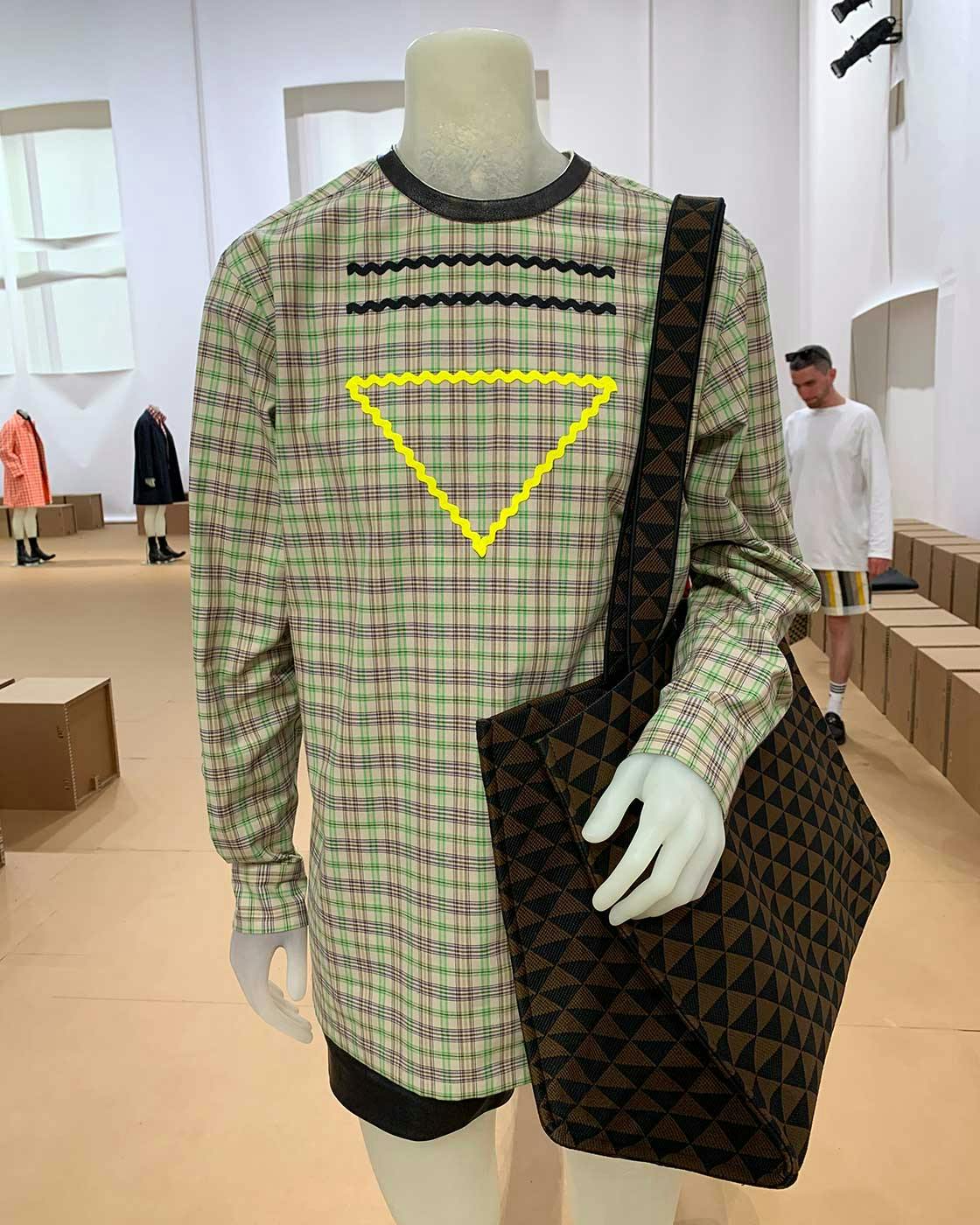 prada-ss23-jeff-goldblum-sneakers-bags (13)