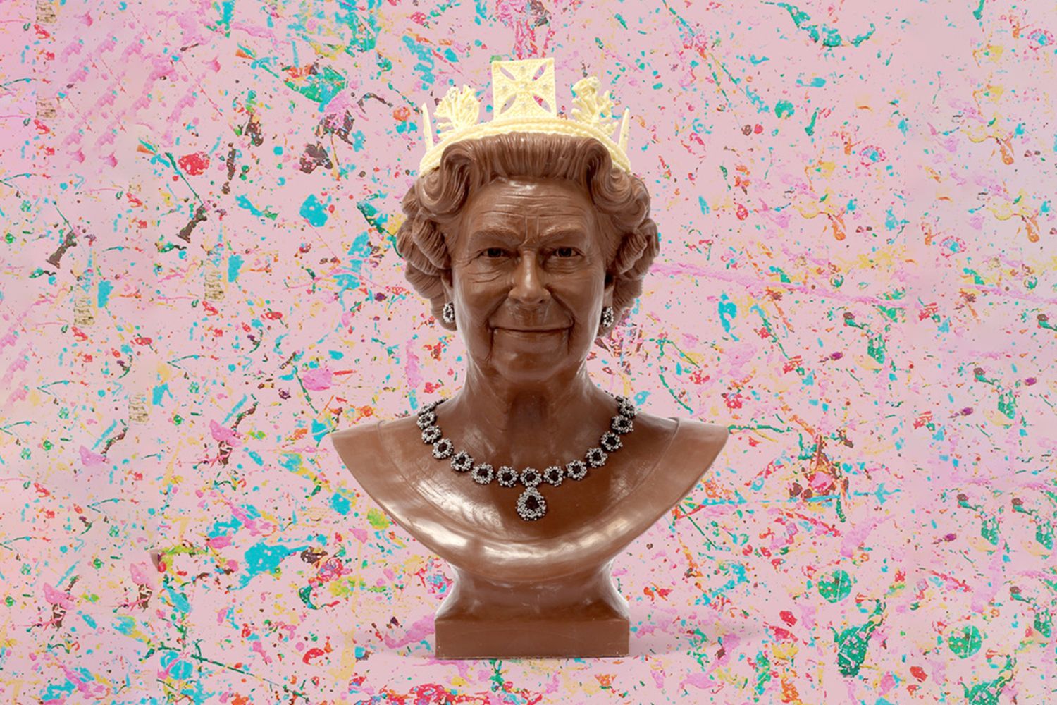 Queen Elizabeth 2 Sculpture