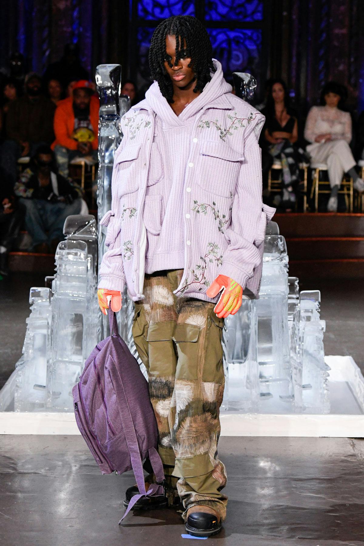 Who-decides-war-fw23-show-1