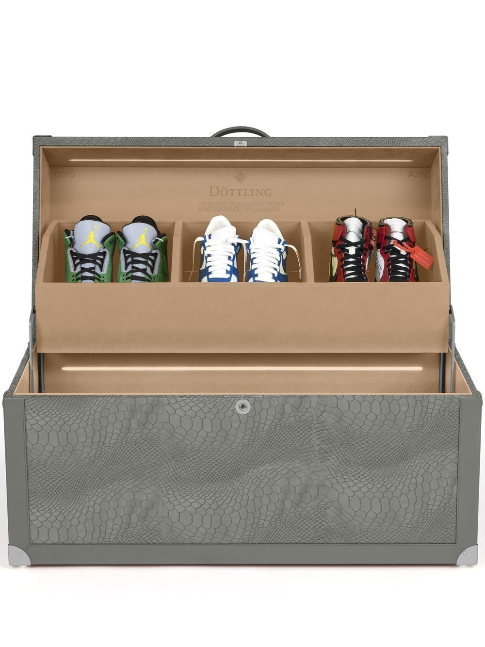 farfetch-sneaker-safes-cases-stadium-goods (3)