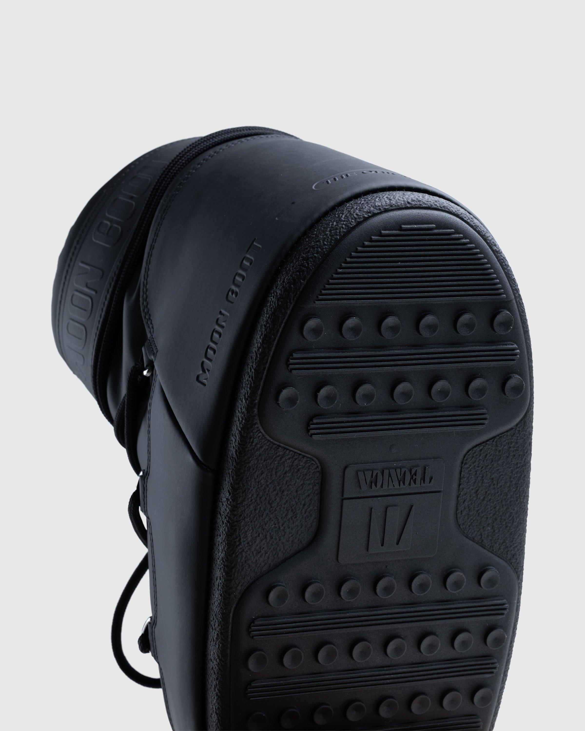 Moon Boot – Icon Low Rubber Boots Black - Boots - Black - Image 6