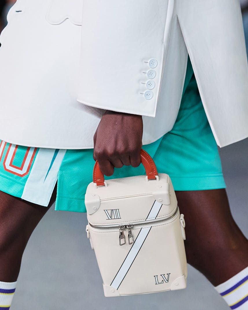 virgil-abloh-louis-vuitton-ss22-collection-details-nike (103)