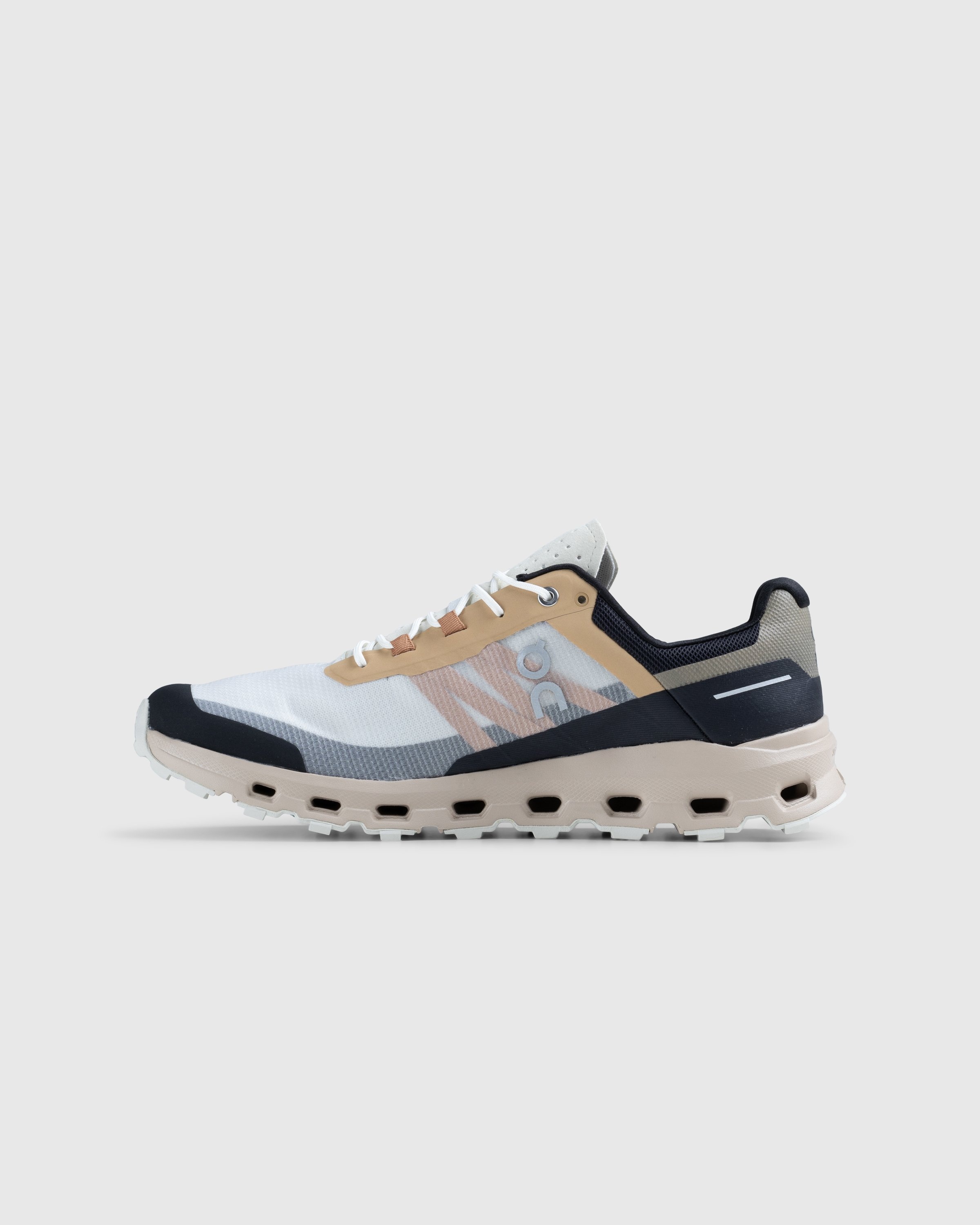 On – Cloudvista Sand Dune - Sneakers - Beige - Image 2