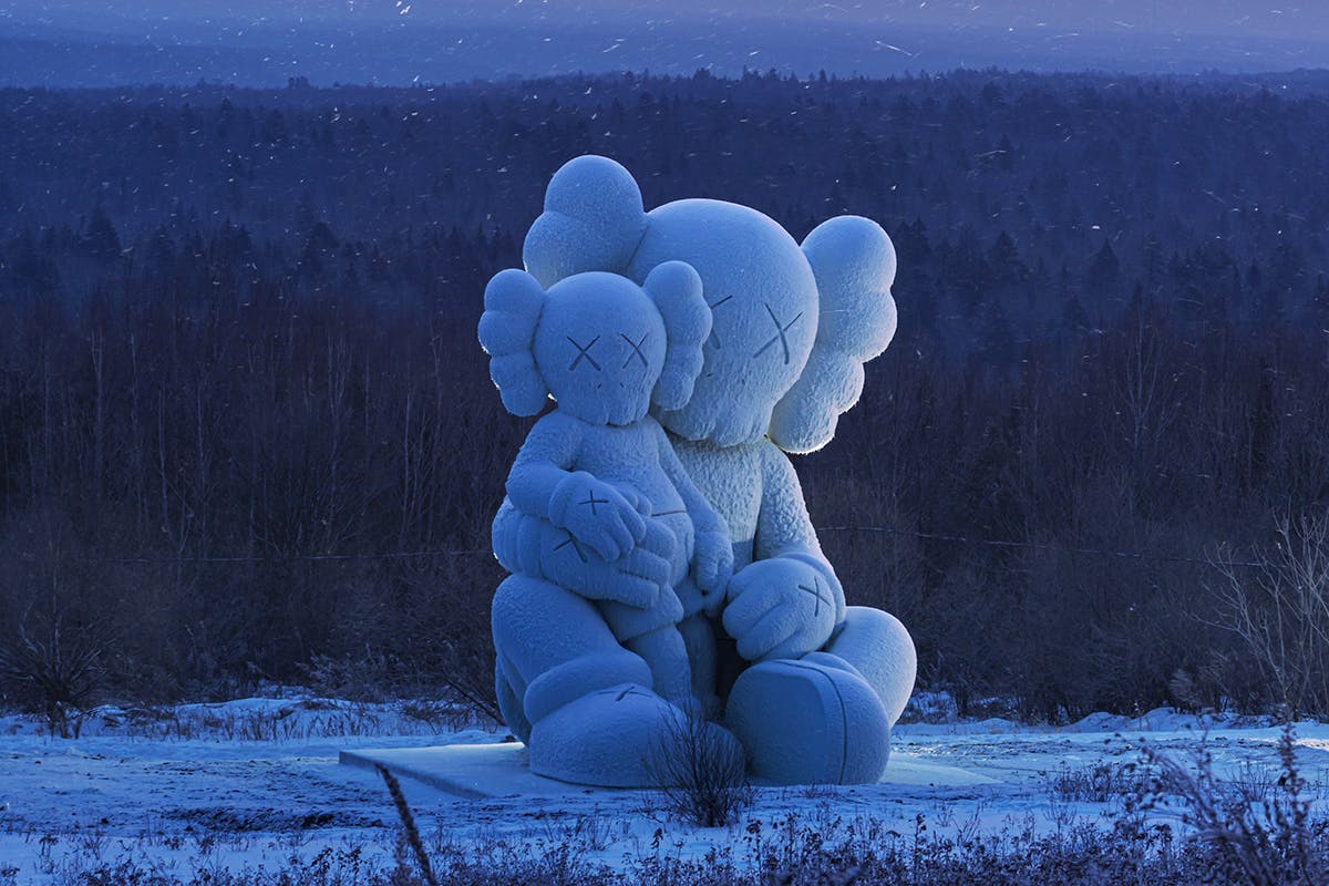 kaws-holiday