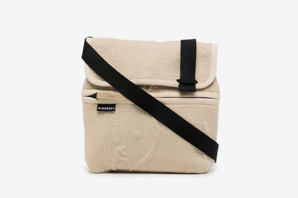 Body Your Outfits With Best Men's Crossbody Bags of 2022