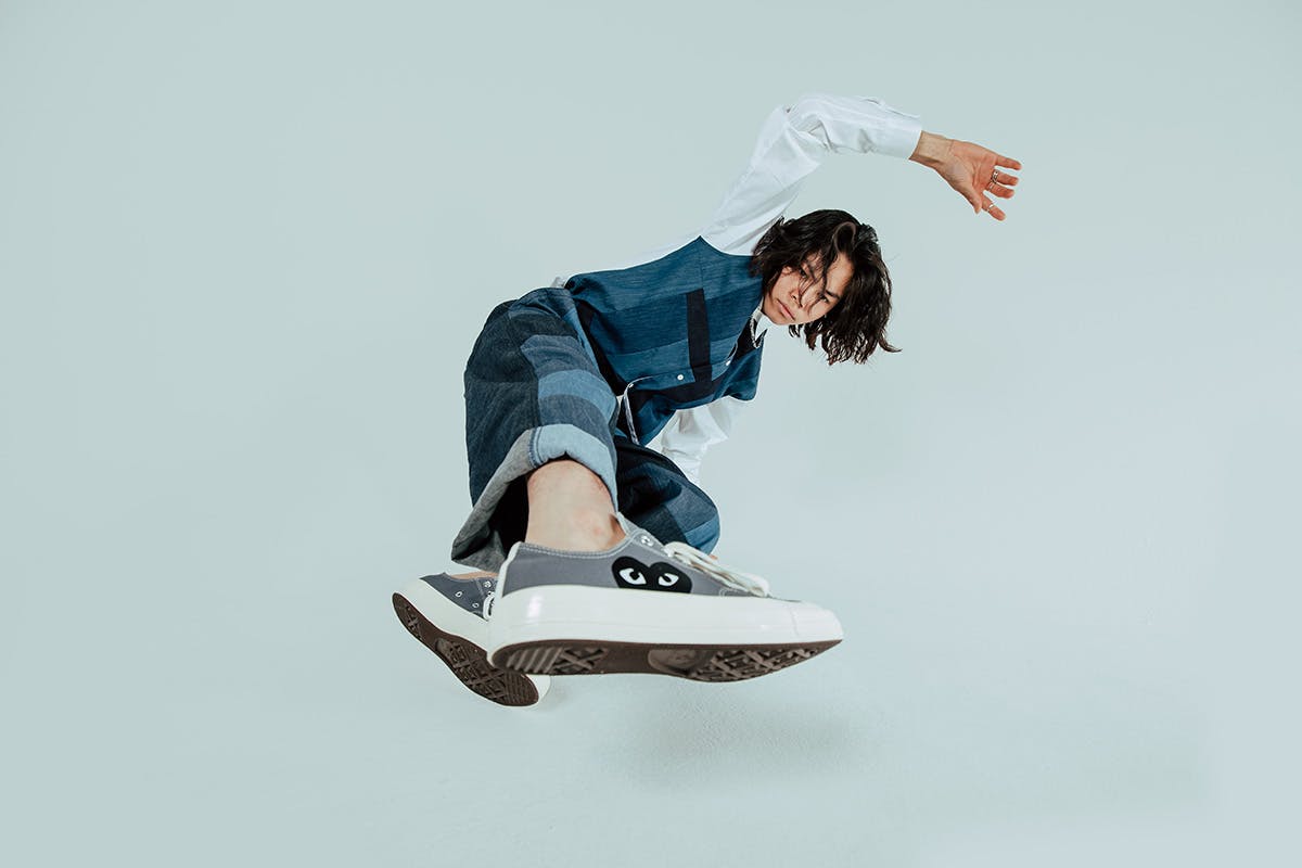 comme-des-garcons-play-converse-chuck-70-blue-gray-release-date-price-03