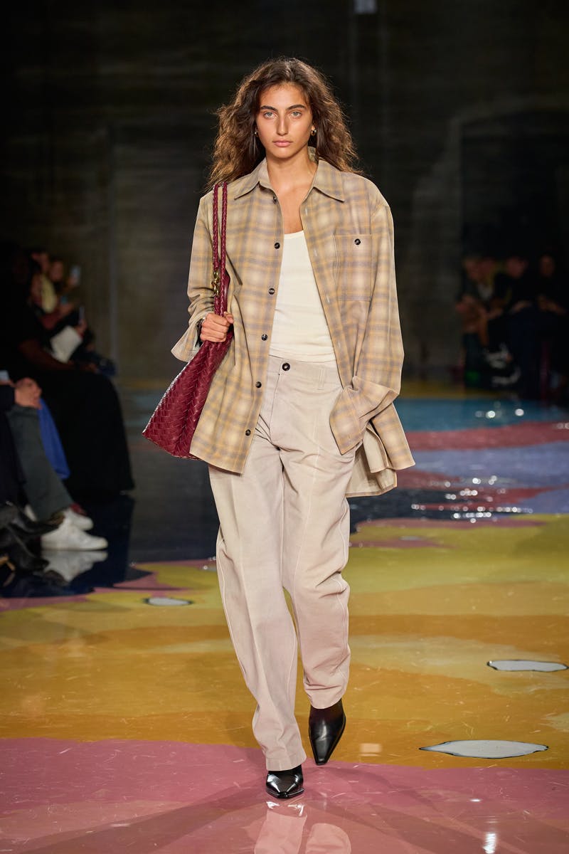 bottega-veneta-ss23-runway-show-collection-1
