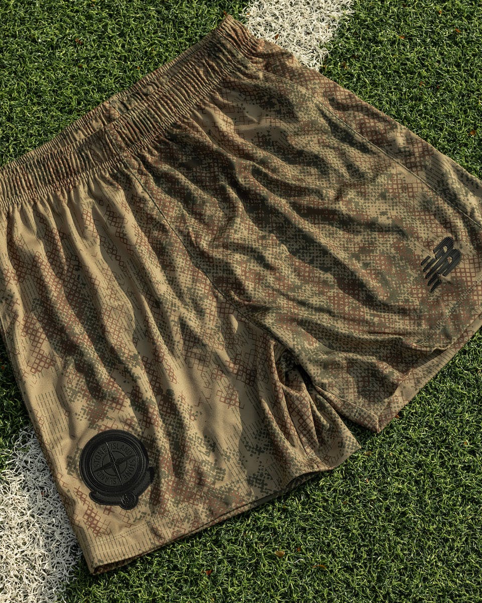 stone-island-new-balance-football-collaboration_12
