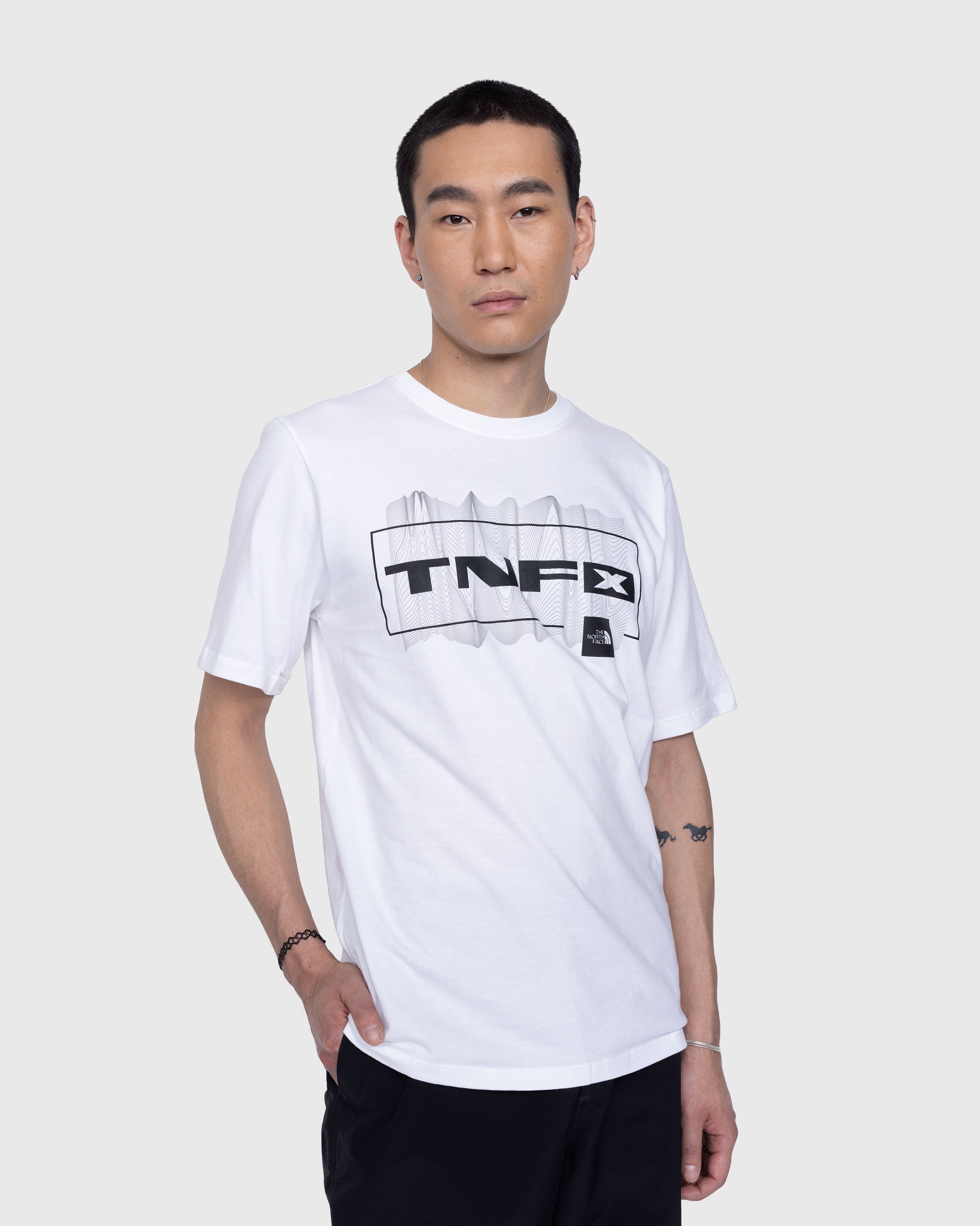The North Face – Coordinates T-Shirt TNF White/TNF Black - T-shirts - White - Image 2