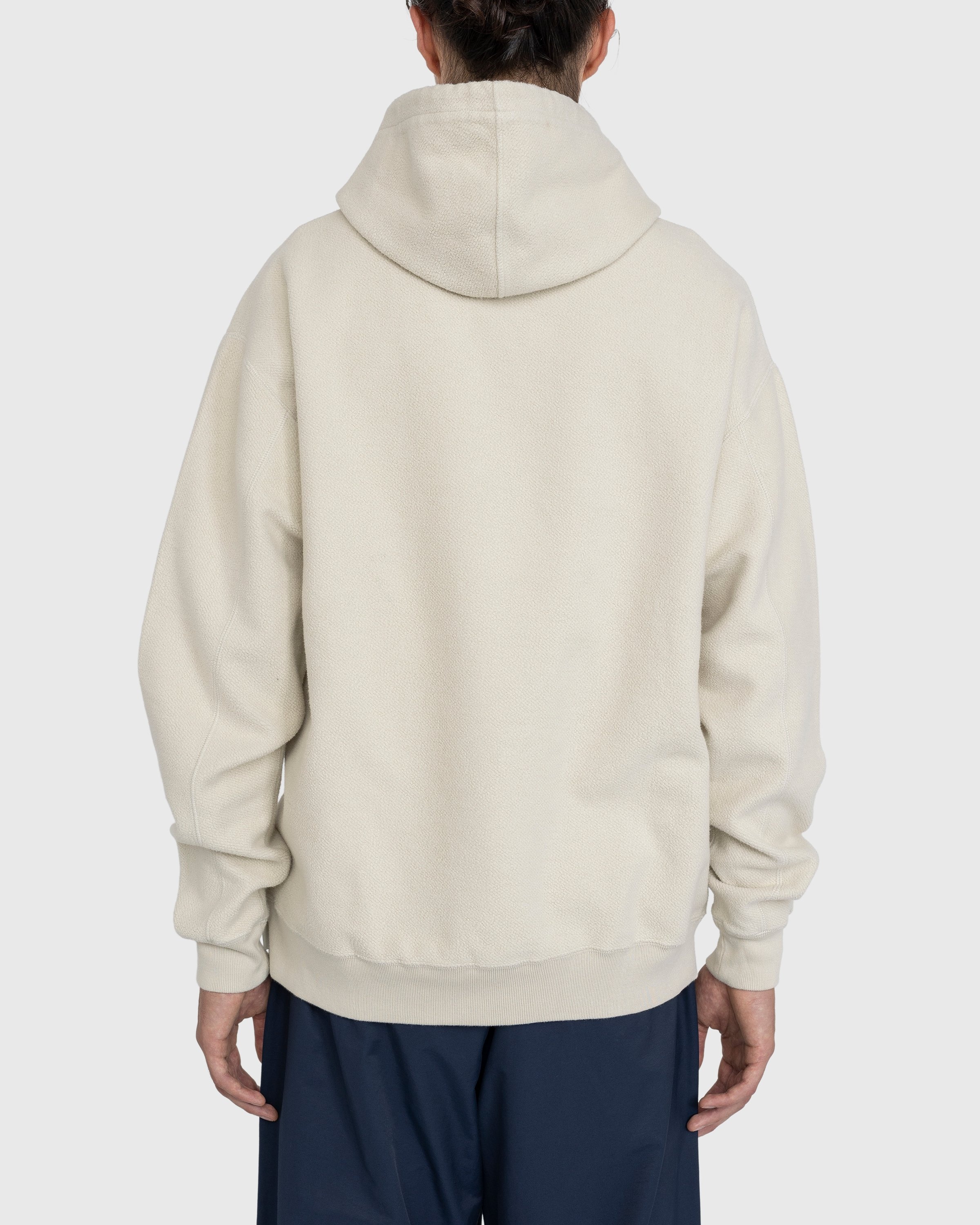 Highsnobiety – Script Logo Reverse Fleece Hoodie Beige - Sweats - Beige - Image 2
