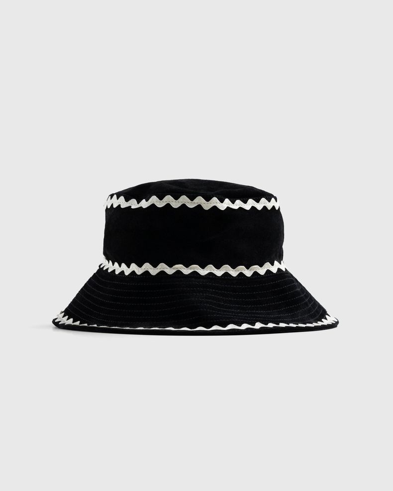 Suede Rickrack Hat Black