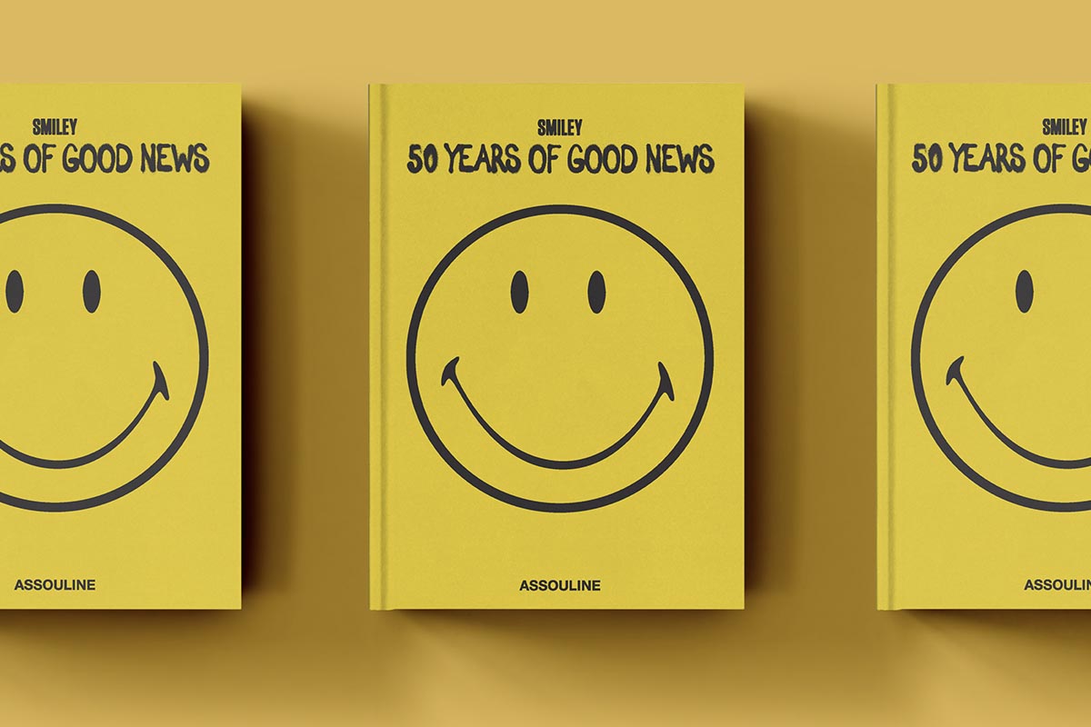 smiley-book-10th-ani_0000_CoffeeTableBook-by-Assouline02