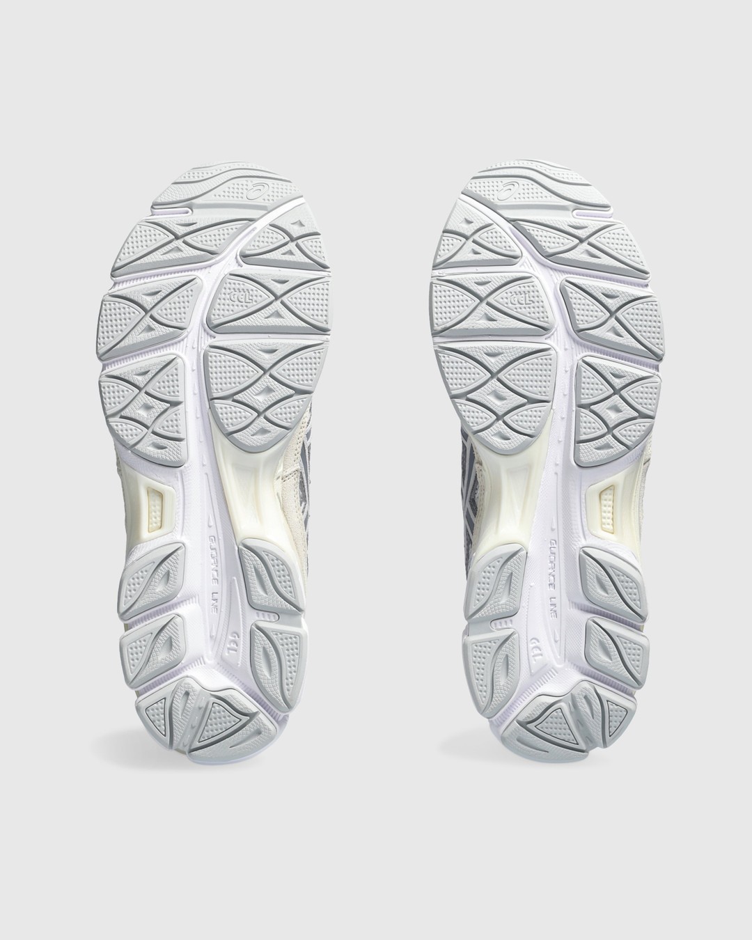 Asics store sneakers dam