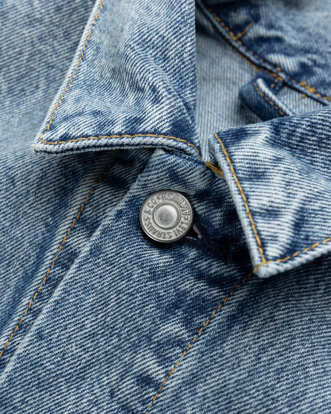 Levi's x AMBUSH – Trucker Jacket Mid Indigo - Outerwear - Blue - Image 3