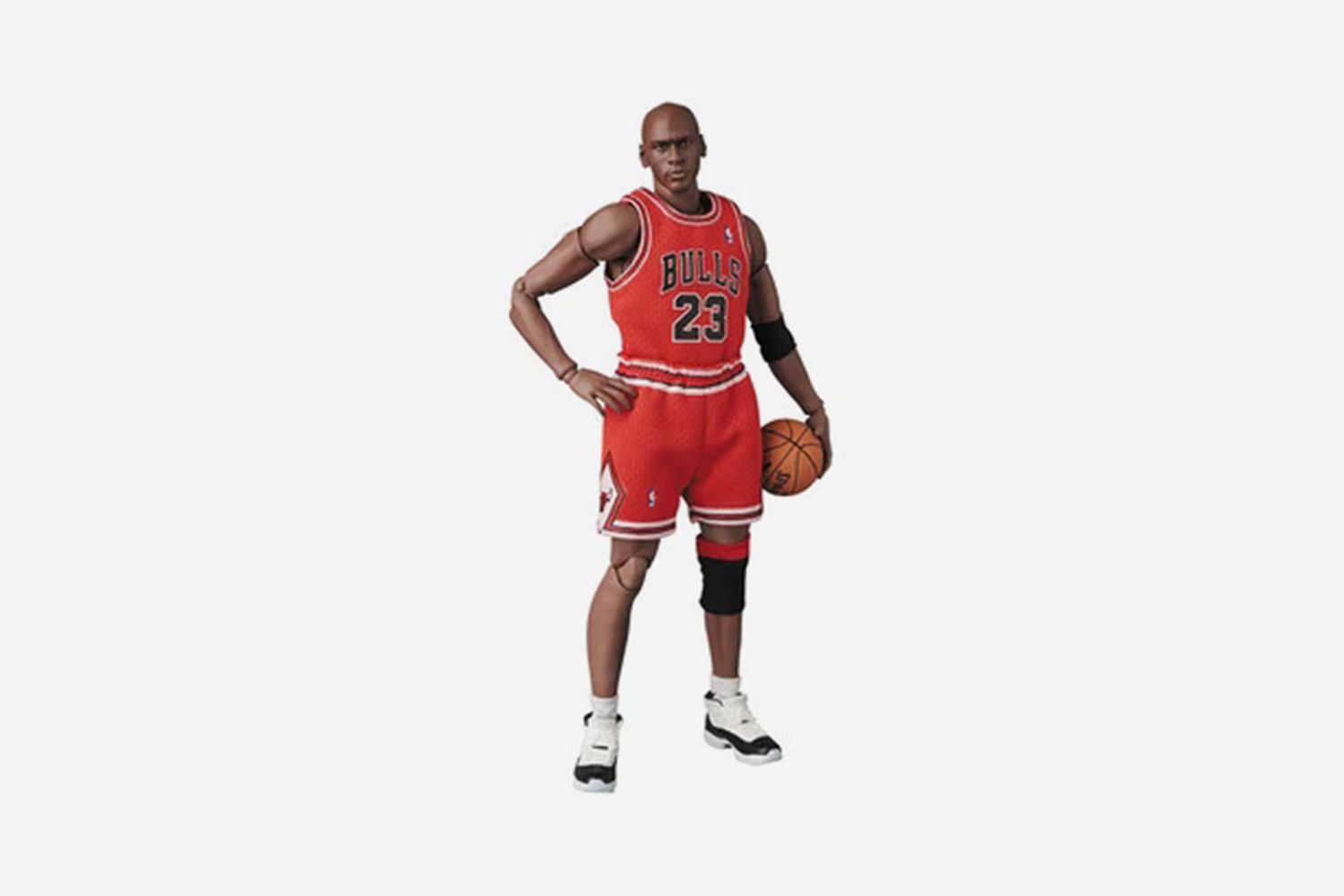 Mafex NBA Chicago Bulls Michael Jordan Action Figure