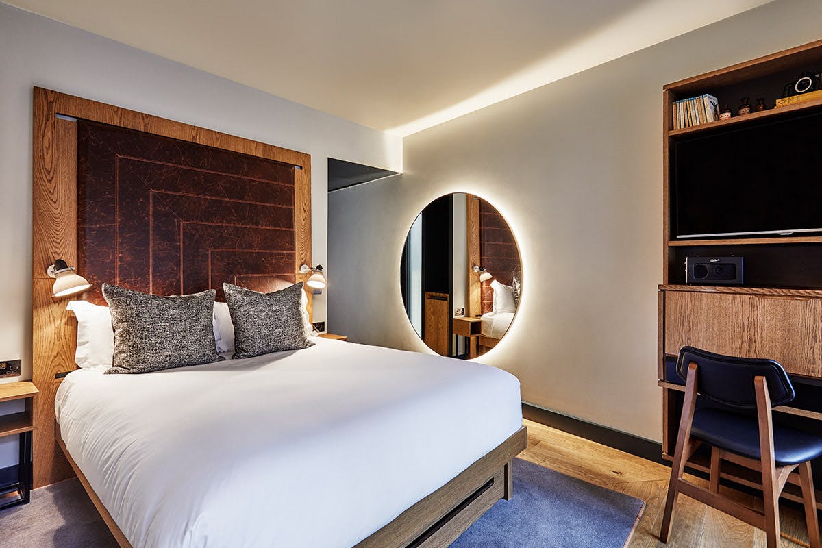 best hotels in london AMEX american express platinum