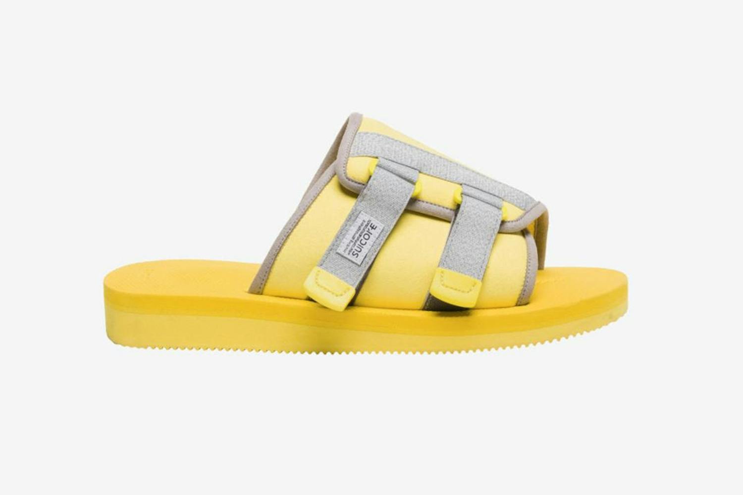 adidas blue flip flops