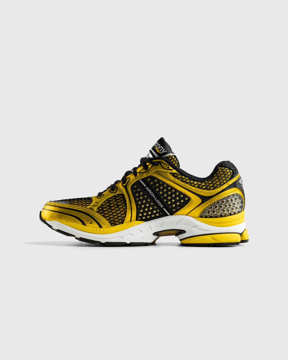 Saucony – ProGrid Triumph 4 Lemon - Sneakers - Yellow - Image 2