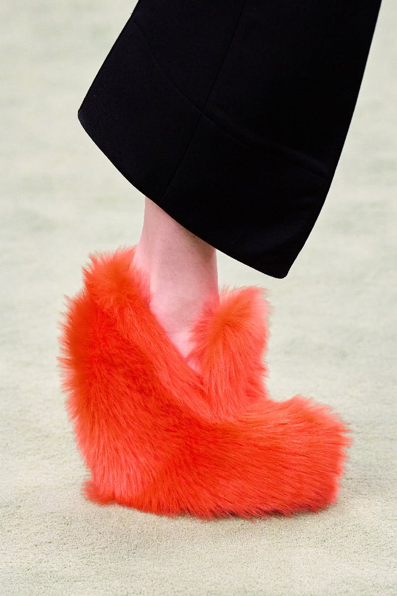 bottega-veneta-furry-shoe-2