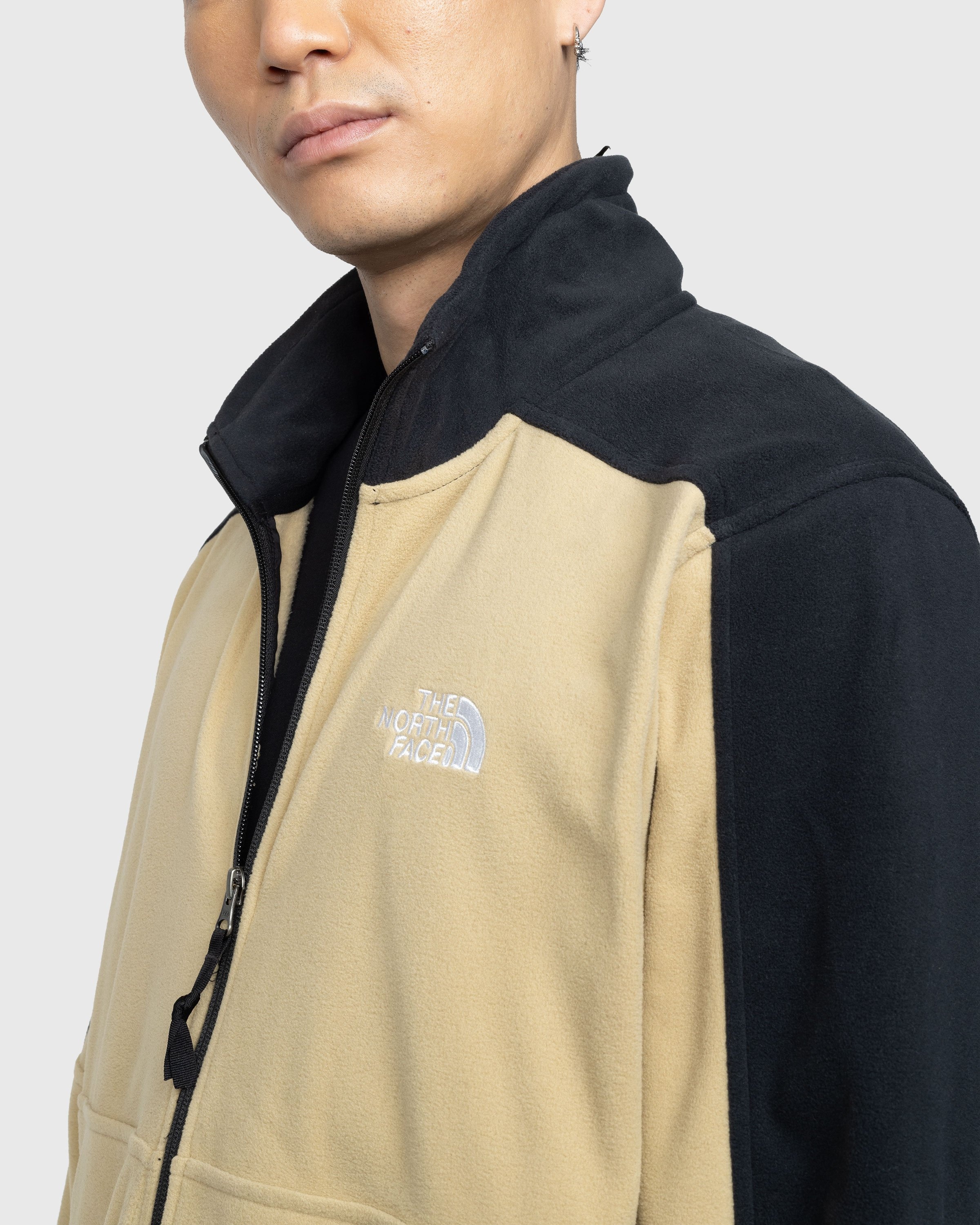 The North Face – TNF Polartec 100 Quarter-Zip Deep Grass Beige - Fleece - Green - Image 4