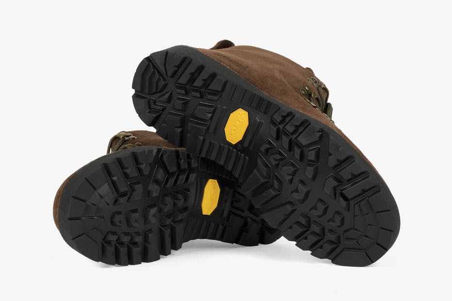jjjjound-danner-suede-boot-3