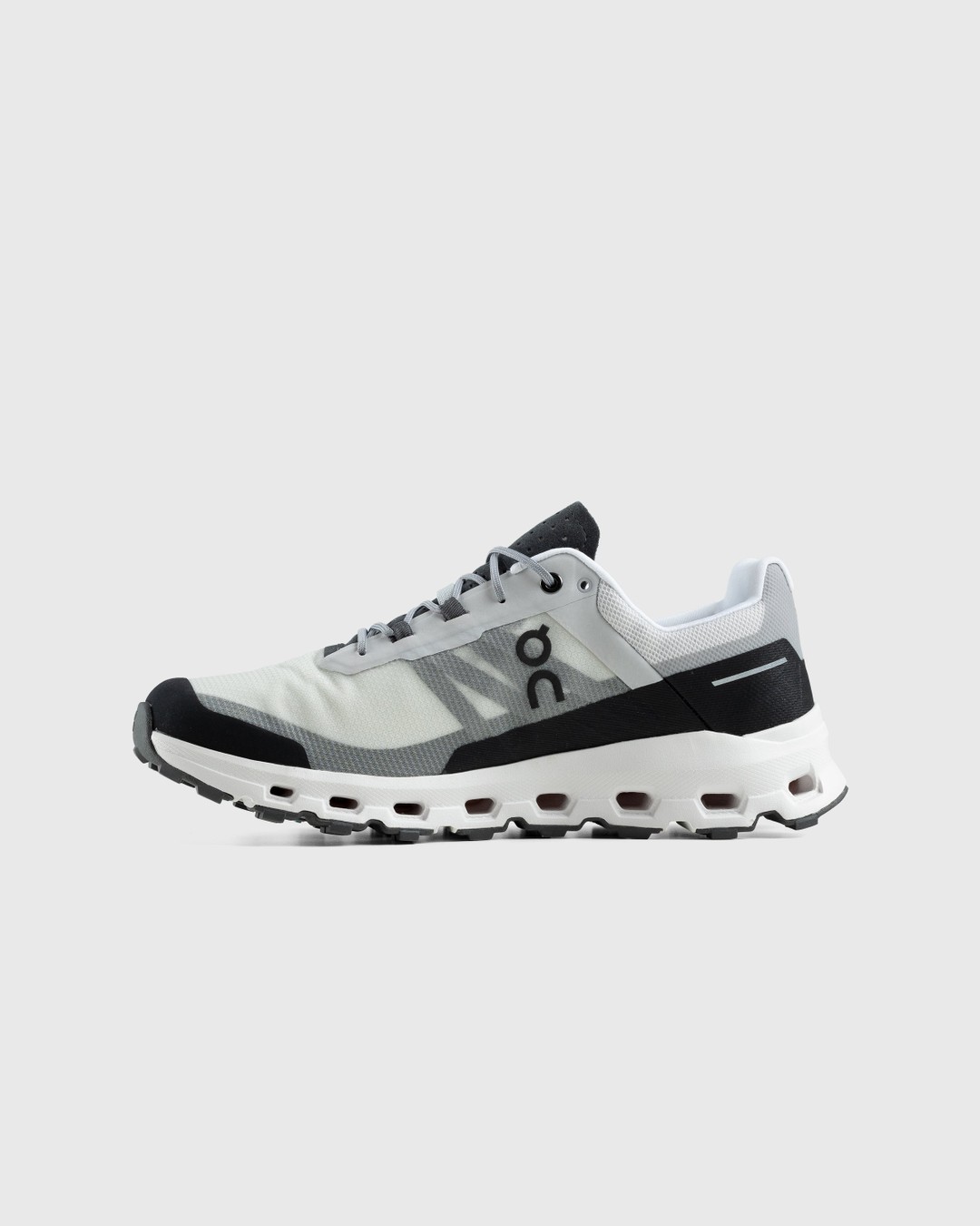 On – Cloudvista Glacier/Black - Sneakers - Grey - Image 2