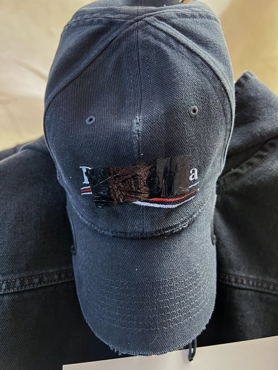 fashion-trends-fw22-distressed-faded-ripped (16)