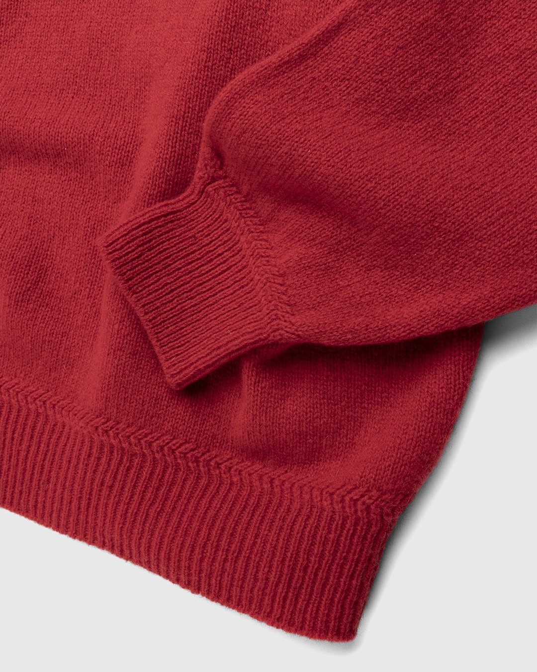 Lemaire – Seamless Shetland Wool V-Neck Sweater Poppy Red - Knitwear - Red - Image 4