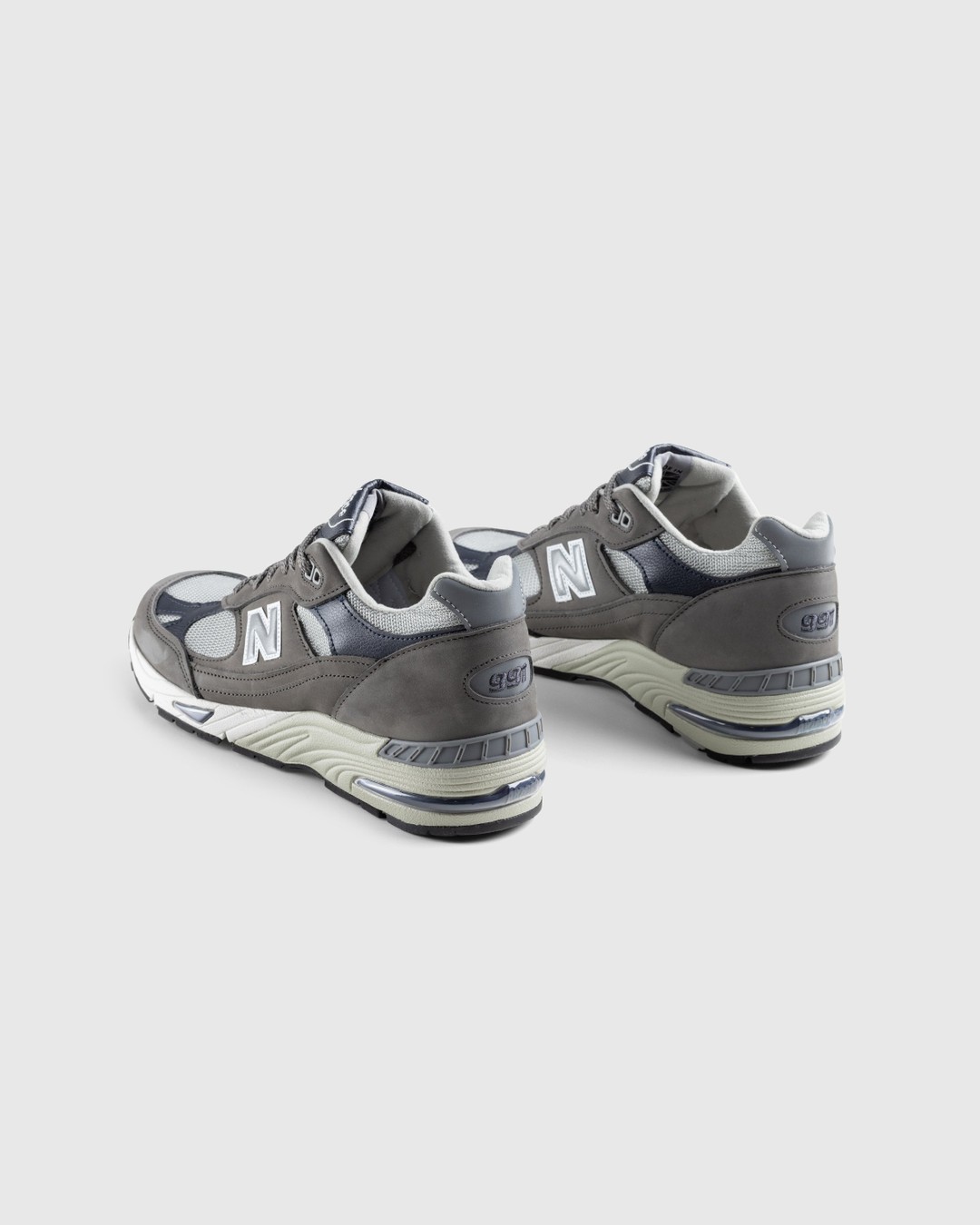New Balance – M991GNS Grey/Navy - Low Top Sneakers - Grey - Image 4