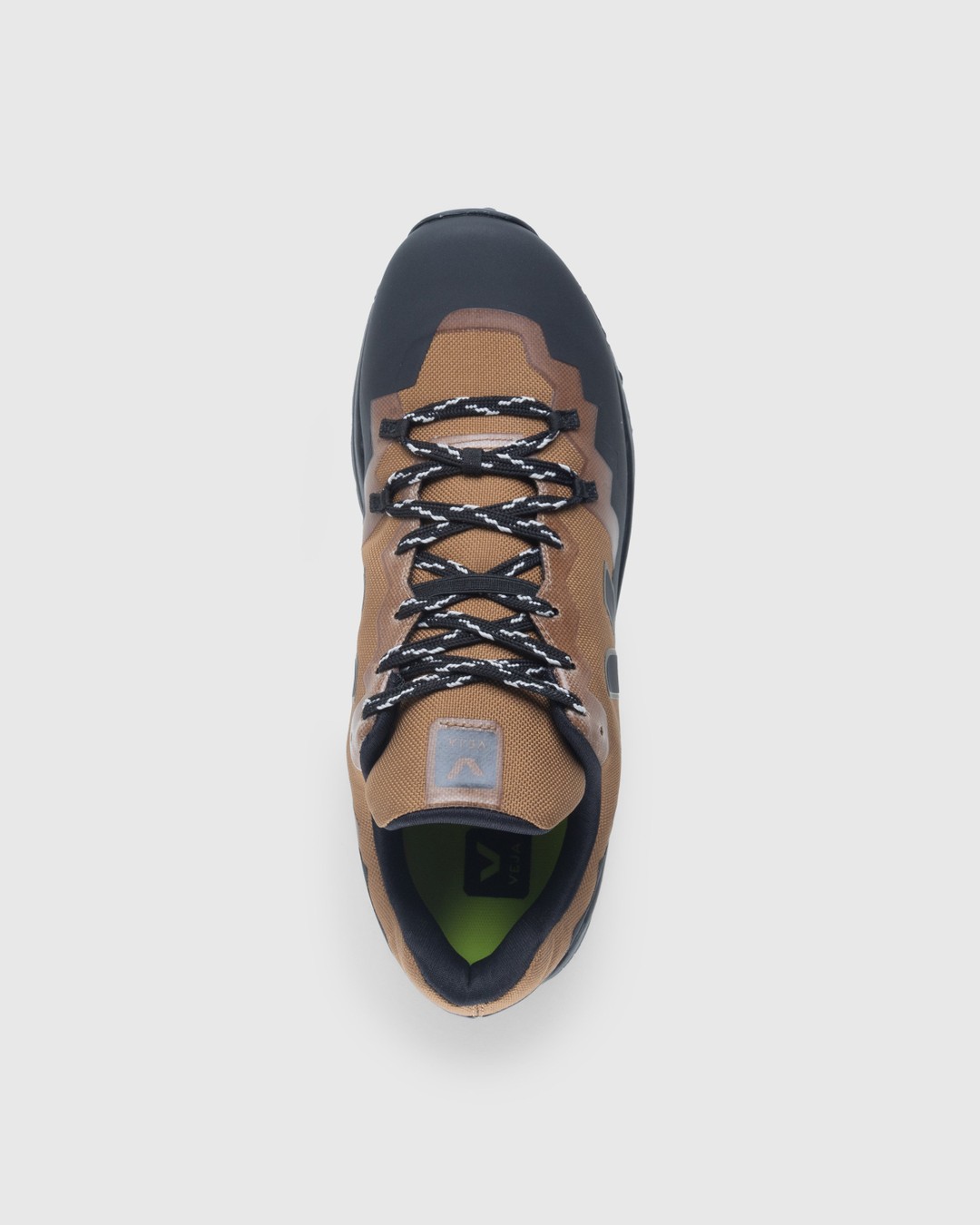 VEJA – Fitz Roy Trek Shell Terra Black - Sneakers - Multi - Image 5