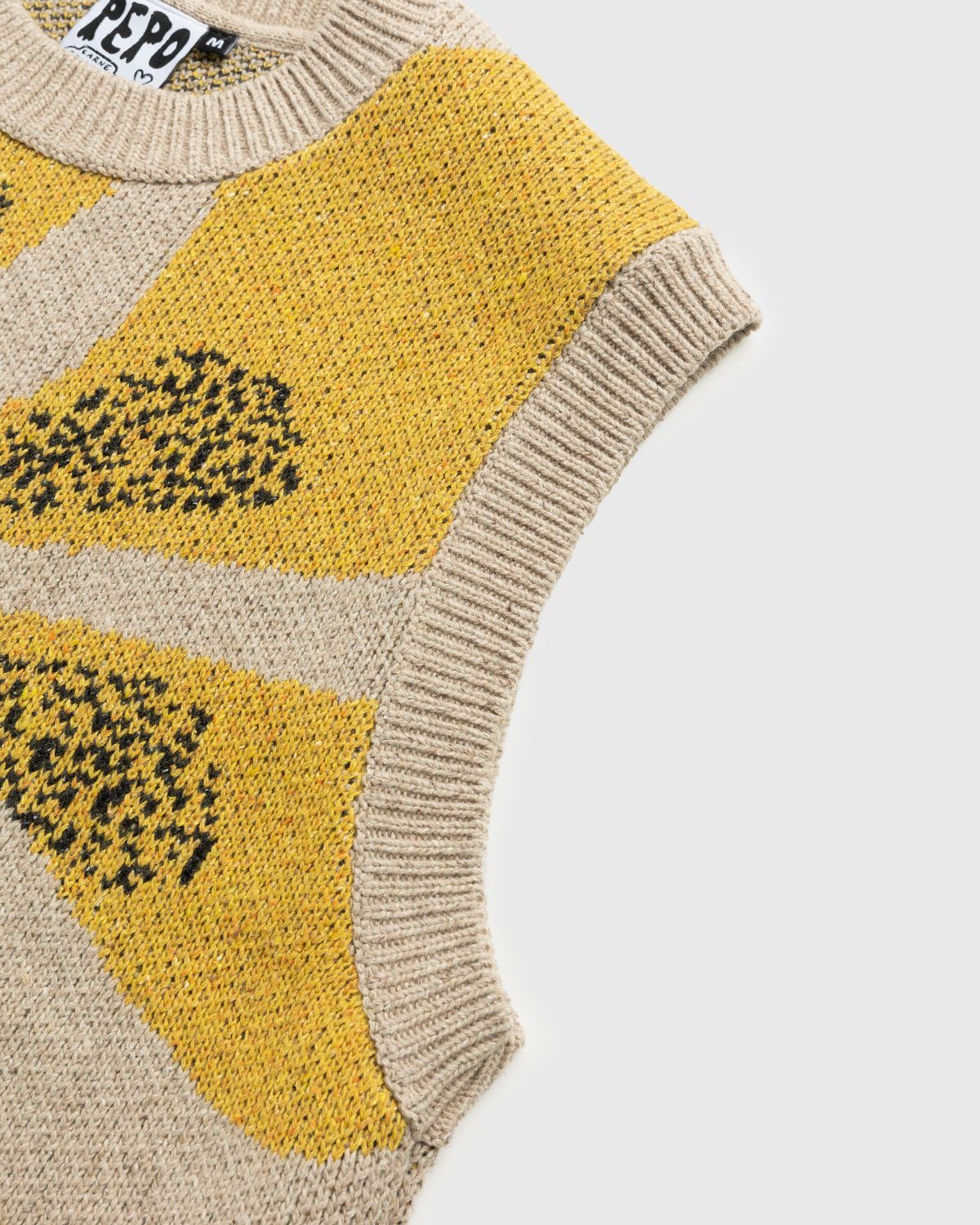 Carne Bollente – Flower Boner Sweater Vest Beige - Gilets - Beige - Image 4