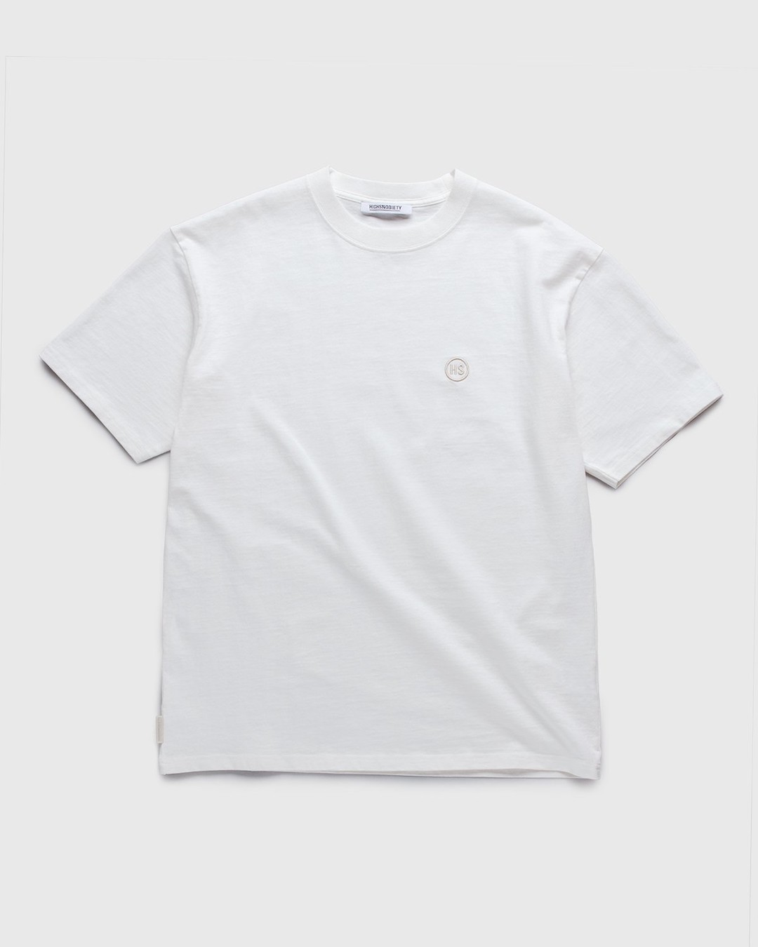 Highsnobiety – T-Shirt Off White - Tops - Beige - Image 1