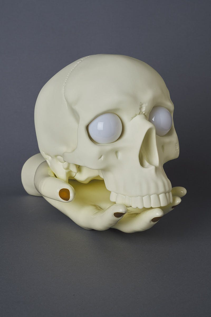 undercover-p-m-usher-spooky-season-skull-lamp-05