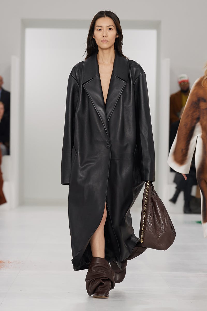 loewe-fall-winter-2023-womens-12