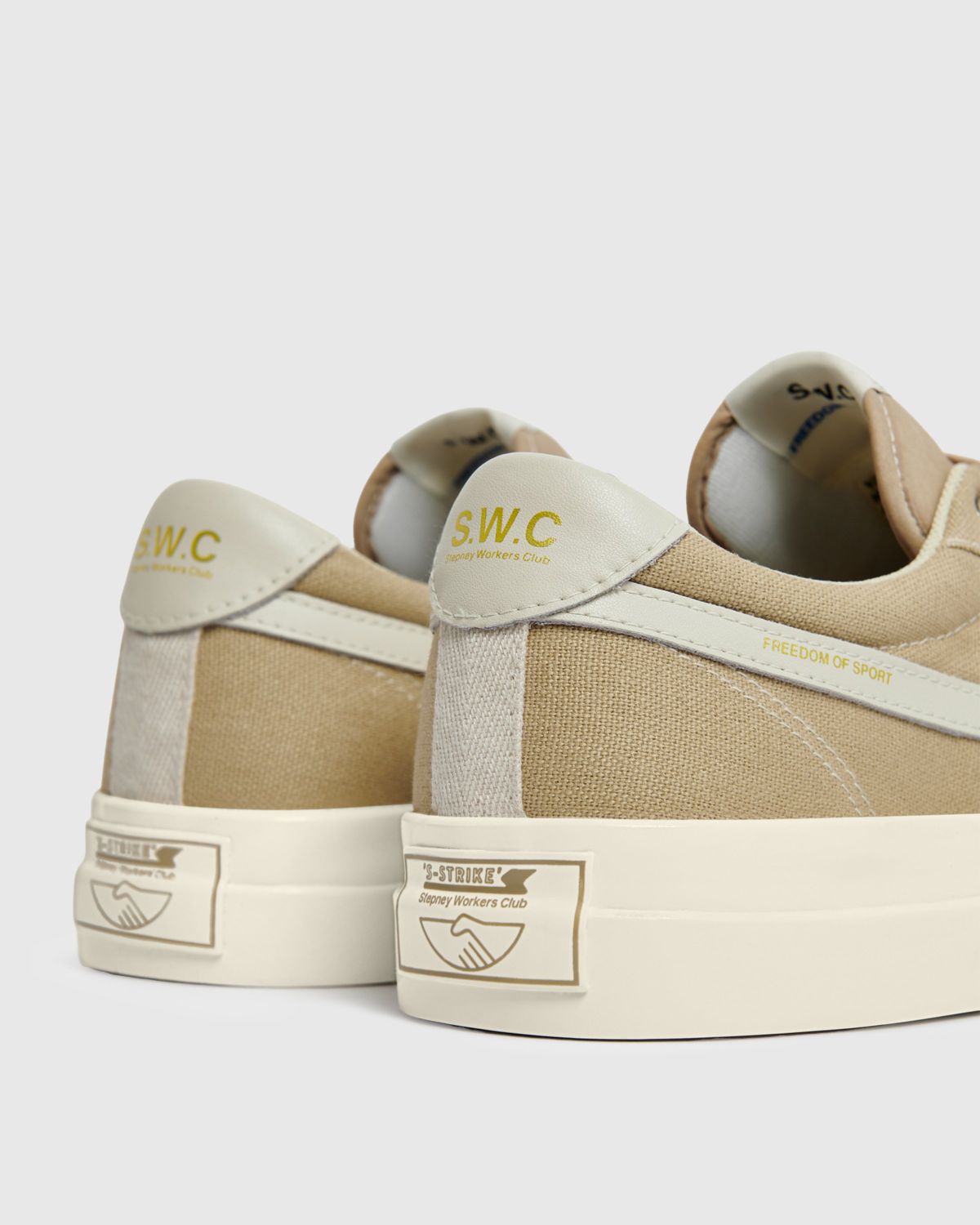 Stepney Workers Club – Dellow S-Strike Canvas Ecru - Sneakers - Red - Image 3