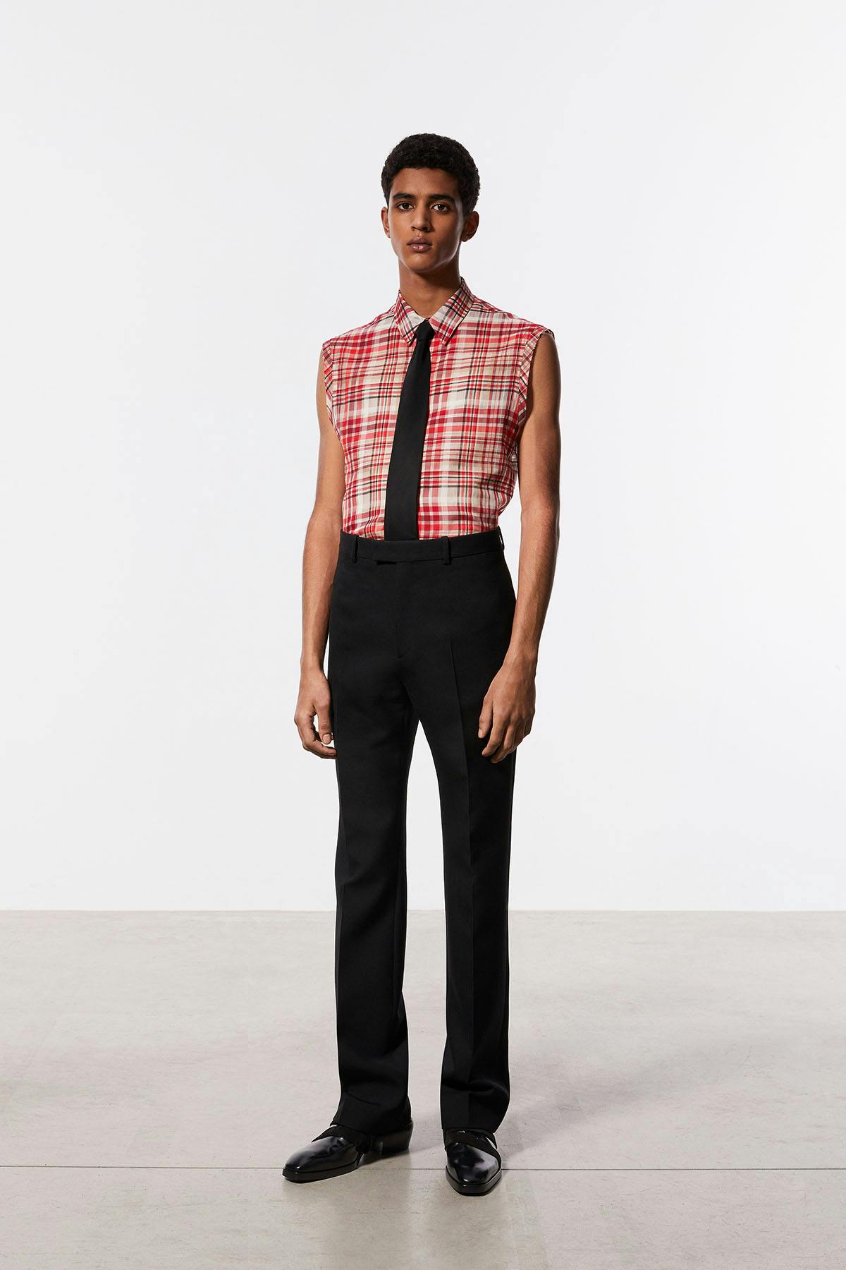 ferragamo-pre-fall-2023-40