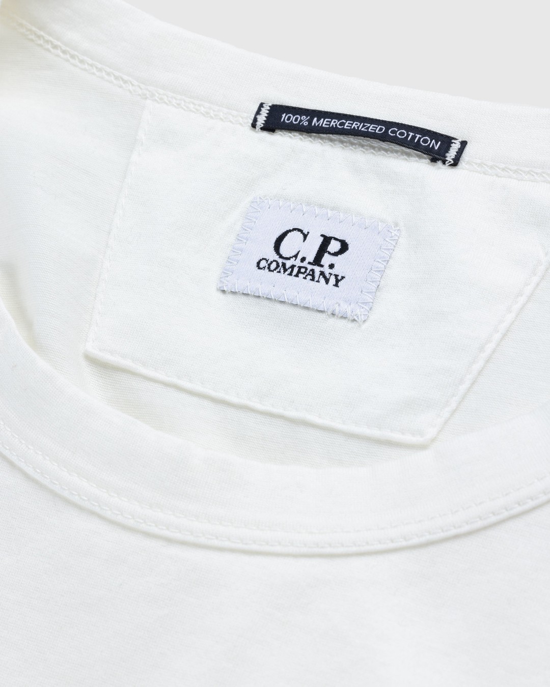 C.P. Company – Logo Patch Long-Sleeve T-Shirt Gauze White - Longsleeves - White - Image 5