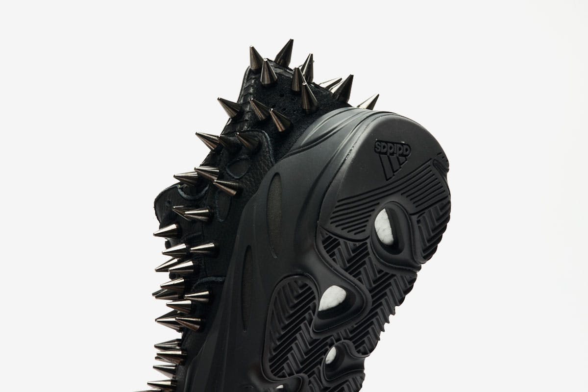 The Shoe Surgeon 'DONDA' YEEZY 700 Release, Info